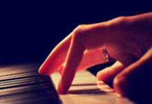 股票正规杠杆平台:炒股的技巧入配资平台-港交所：致力提升市场效率 但延长交易时间需审慎